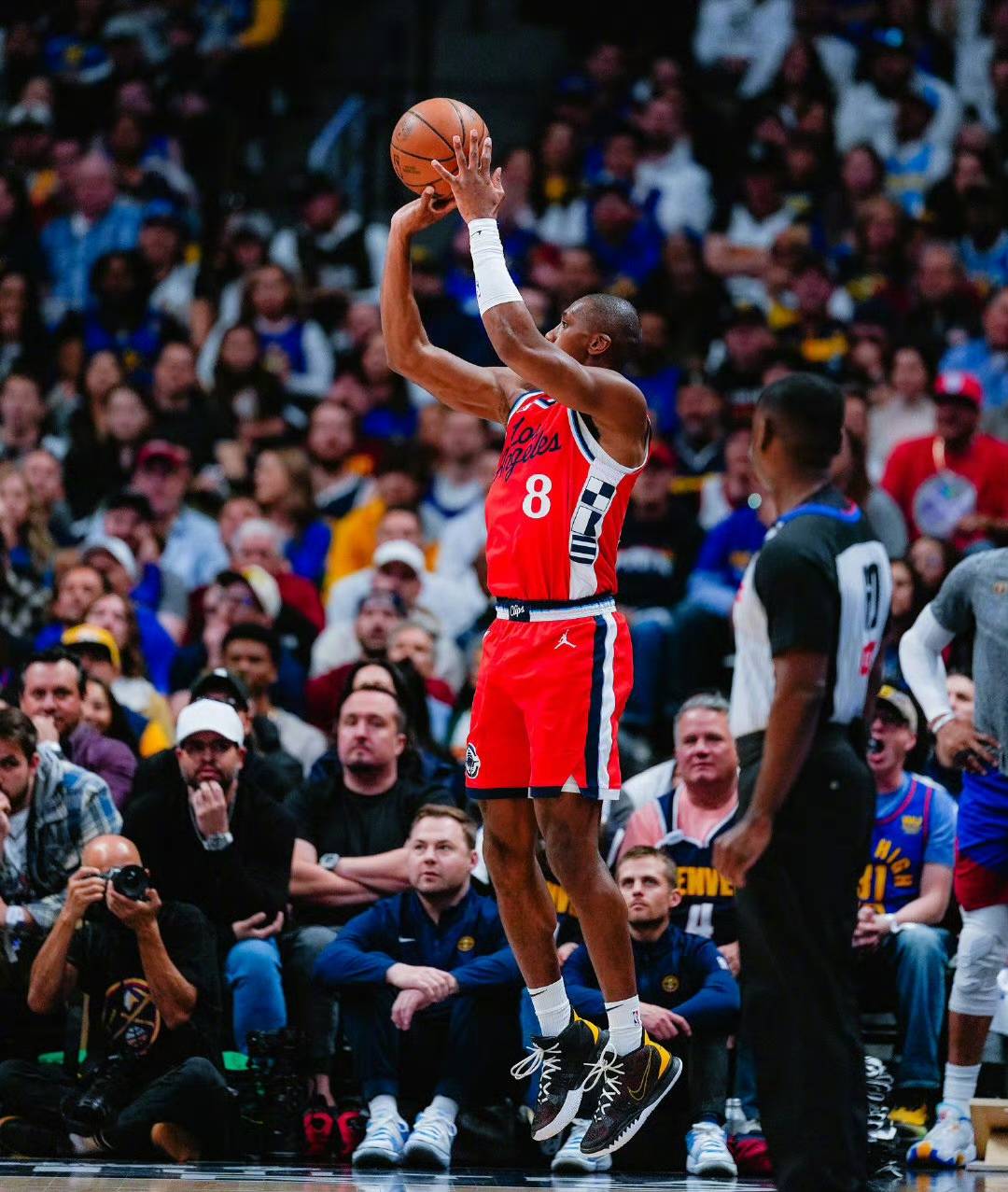 AYX-哈登与90激战德国队分钟，最后时刻胜出胜负难料！，字母哥焦点对战赢得满堂喝彩(苍天笑纷纷世上潮谁负谁胜出天知晓)