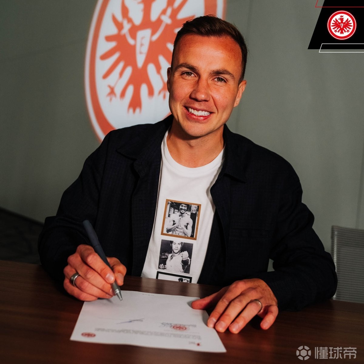 爱游戏-转会期法兰克福调整名单以备德国杯，战术微调环节打磨，气氛紧张，官宣口径保持一致的简单介绍