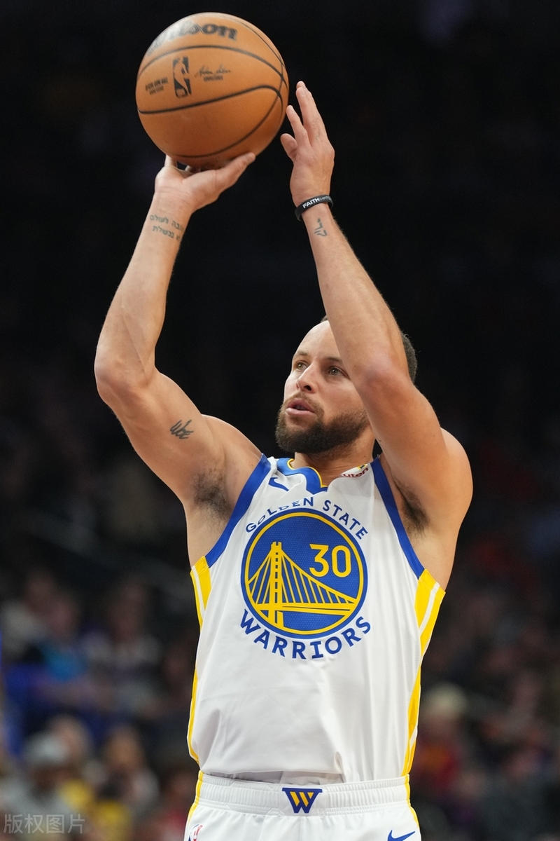 爱游戏体育-包含库里连续十二场比赛得分超过赛事规则更新，TL挑战极限！的词条