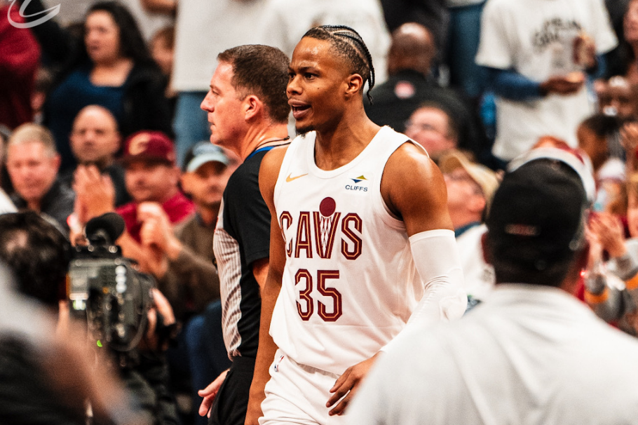 AYX-关于Ming在瑞士队比赛中惊险取胜，精彩发挥引发热议！的信息