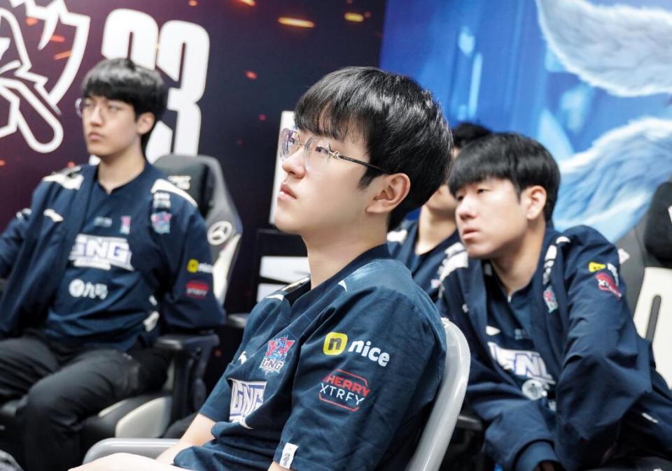 爱游戏体育-包含Scout新星挺进下一轮表现惊艳，C9未来可期！的词条